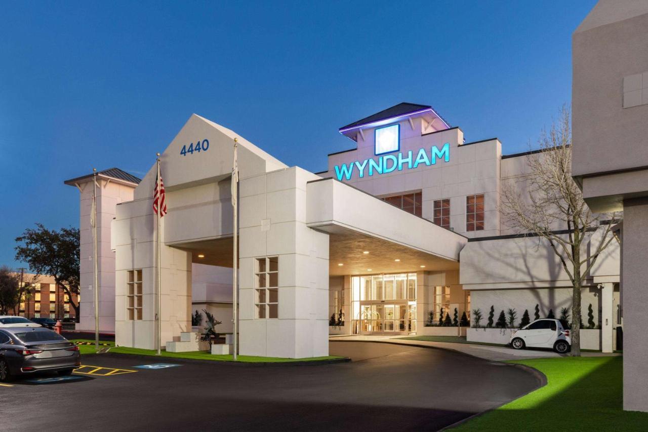 Dfw Airport Y Centro De Conferencias Hotel 4*